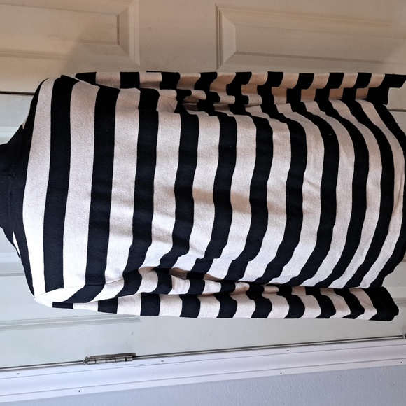 White House Black Market Black and White Striped Cardigan - Picture 3 of 3